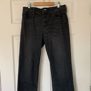 High-Waisted Black Cropped Jeans
